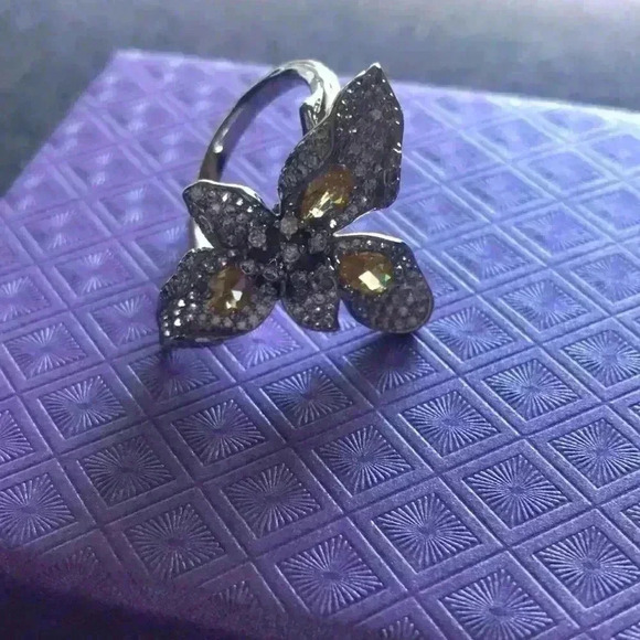 Custom Made Unique Luxury Prom Ring - Picture 4 of 8